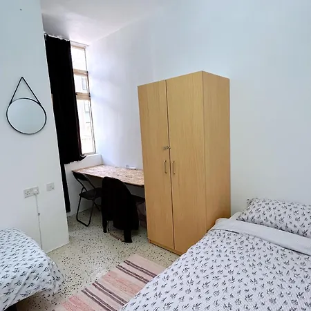 Juliet Housing Guest house *