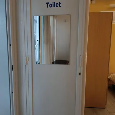 Juliet Housing 招待所 *