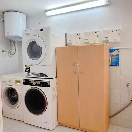 Juliet Housing 招待所 *